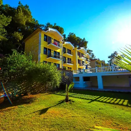 Bougainvillea Houses Ferienhaus *